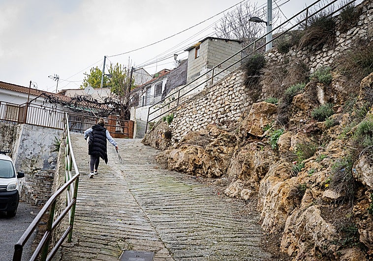 «Anoche nos planteamos coger una manta y dormir en la calle, menos mal que nos encontraron sitio»